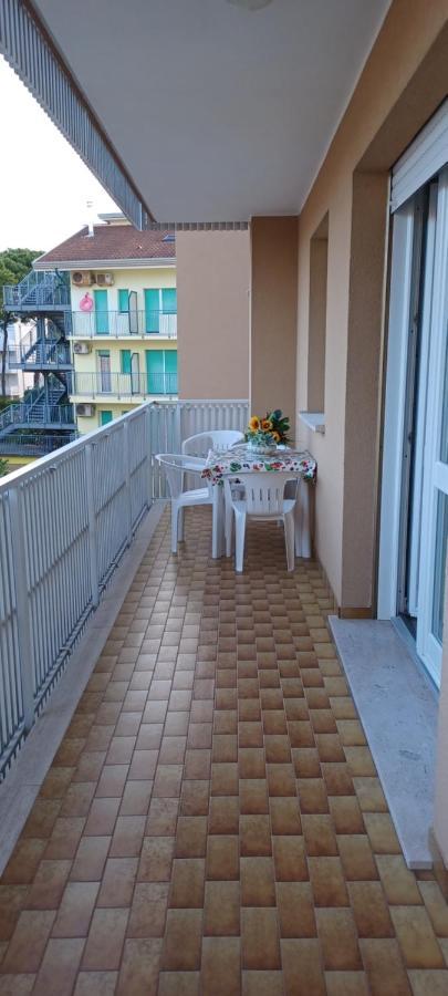 Casa Bivi - Apartments With 1 And 2 Bedrooms - Click Here For More Availabilities Lignano Sabbiadoro Luaran gambar