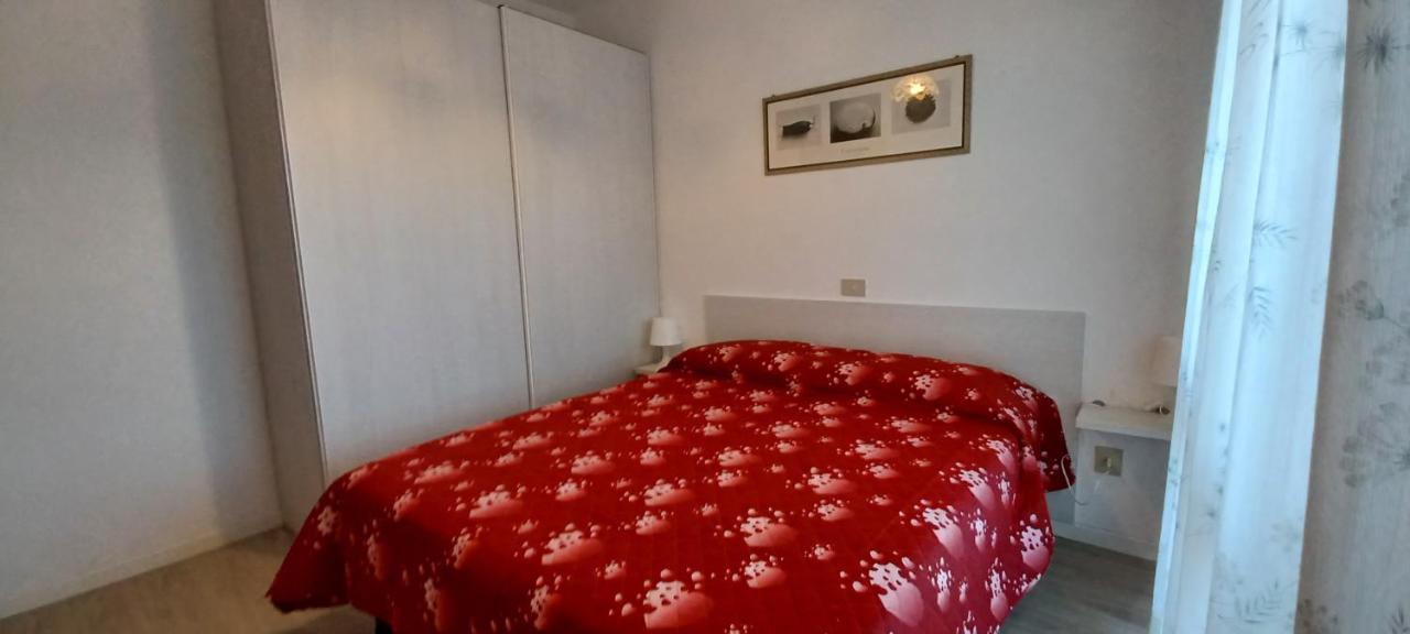 Casa Bivi - Apartments With 1 And 2 Bedrooms - Click Here For More Availabilities Lignano Sabbiadoro Luaran gambar