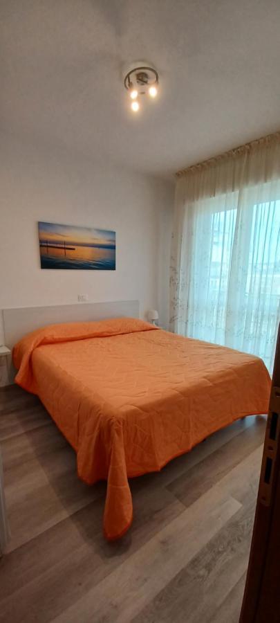 Casa Bivi - Apartments With 1 And 2 Bedrooms - Click Here For More Availabilities Lignano Sabbiadoro Luaran gambar