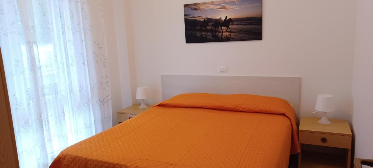 Casa Bivi - Apartments With 1 And 2 Bedrooms - Click Here For More Availabilities Lignano Sabbiadoro Luaran gambar