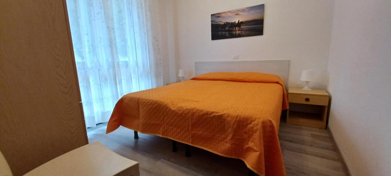 Casa Bivi - Apartments With 1 And 2 Bedrooms - Click Here For More Availabilities Lignano Sabbiadoro Luaran gambar