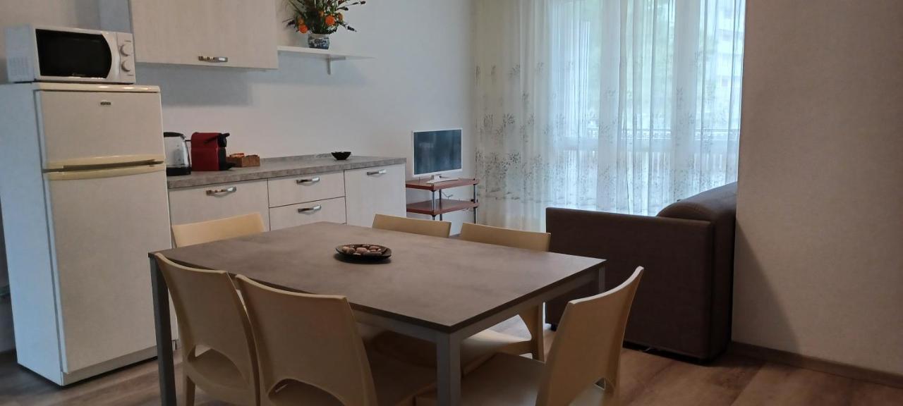 Casa Bivi - Apartments With 1 And 2 Bedrooms - Click Here For More Availabilities Lignano Sabbiadoro Luaran gambar
