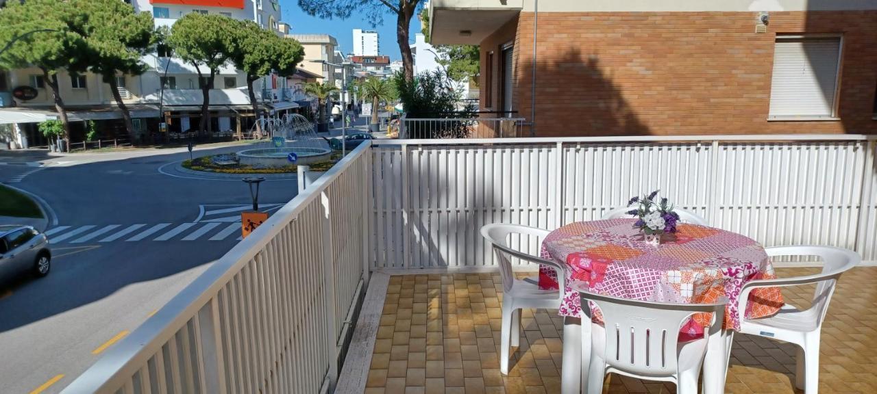 Casa Bivi - Apartments With 1 And 2 Bedrooms - Click Here For More Availabilities Lignano Sabbiadoro Luaran gambar