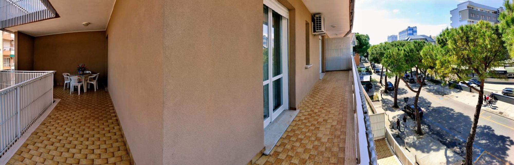 Casa Bivi - Apartments With 1 And 2 Bedrooms - Click Here For More Availabilities Lignano Sabbiadoro Luaran gambar