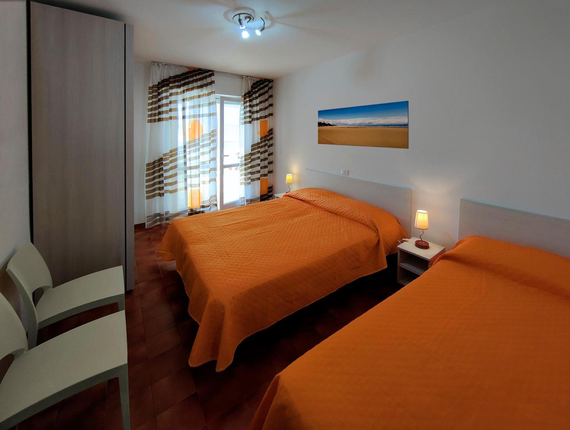 Casa Bivi - Apartments With 1 And 2 Bedrooms - Click Here For More Availabilities Lignano Sabbiadoro Luaran gambar