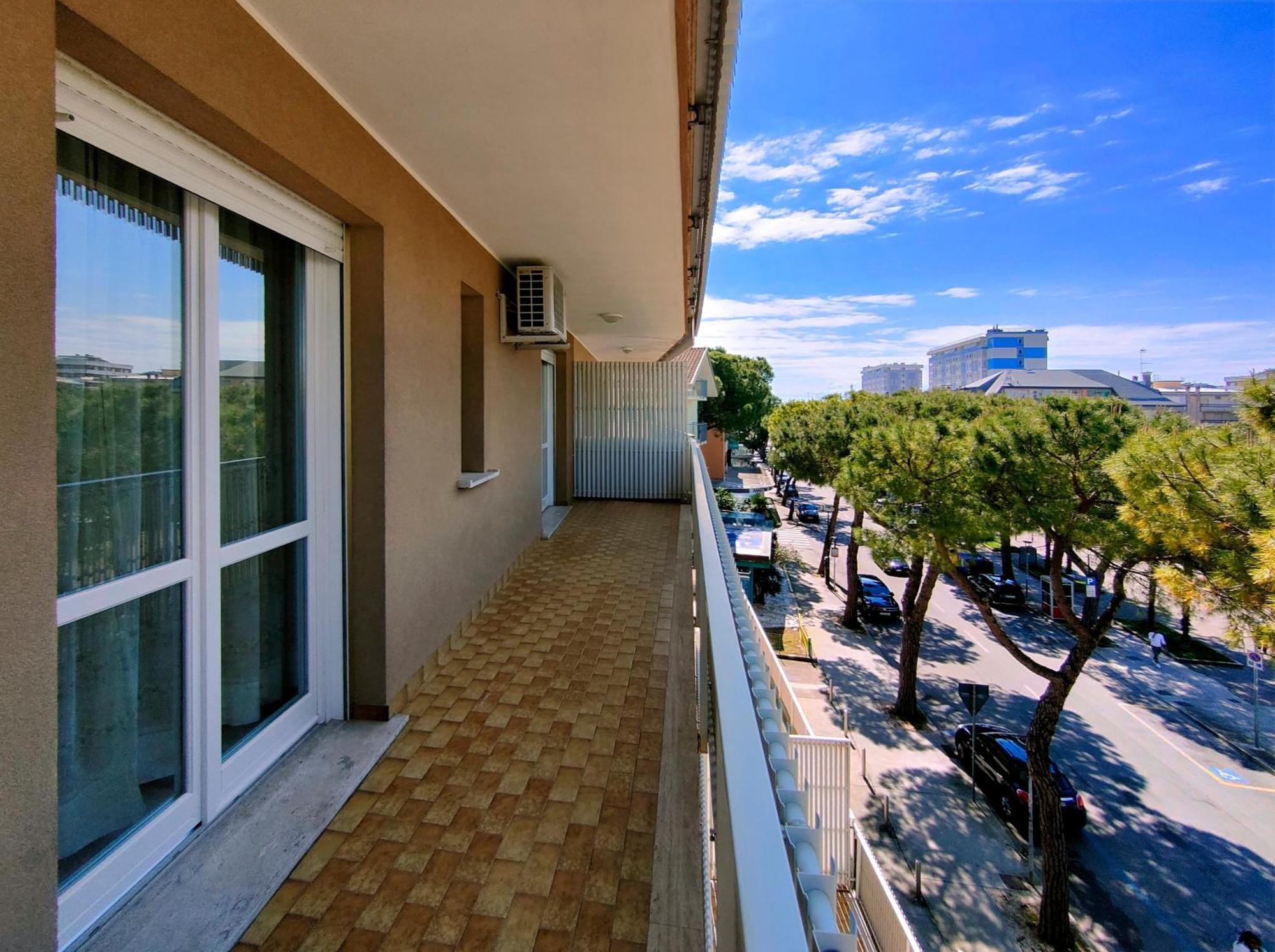 Casa Bivi - Apartments With 1 And 2 Bedrooms - Click Here For More Availabilities Lignano Sabbiadoro Luaran gambar
