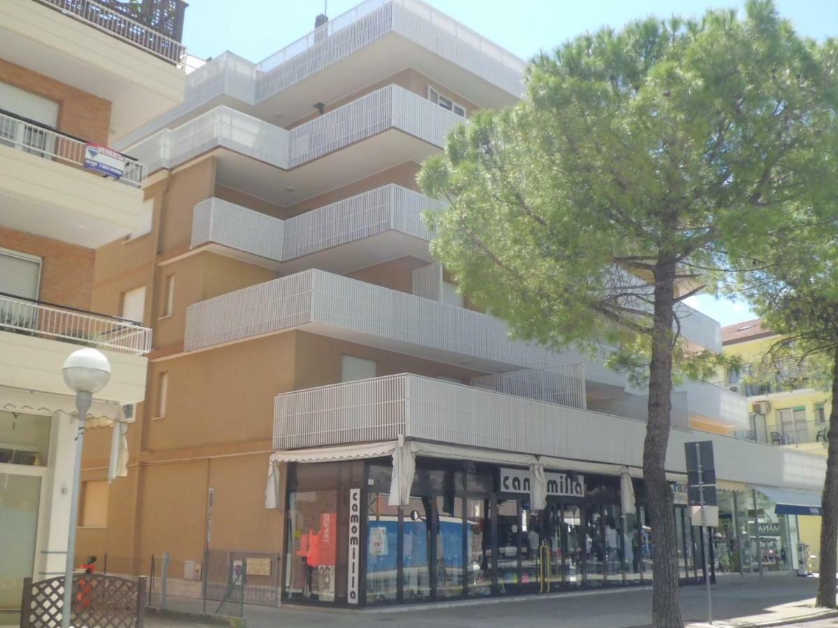 Casa Bivi - Apartments With 1 And 2 Bedrooms - Click Here For More Availabilities Lignano Sabbiadoro Luaran gambar